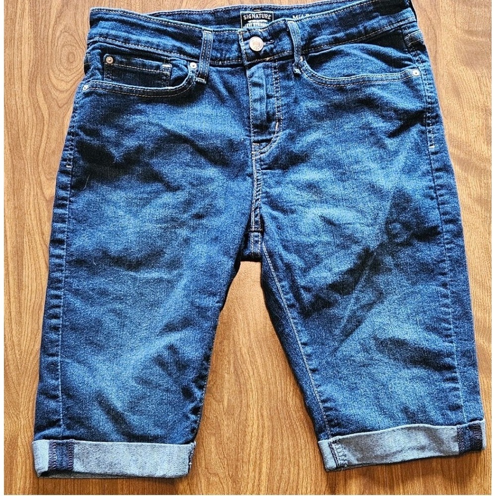 Signature by Levi Strauss & Co Gold Mid-Rise‎ Denim Skinny Shorts Size 10